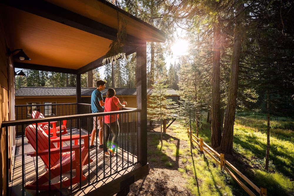 Tenaya Lodge at Yosemite1
