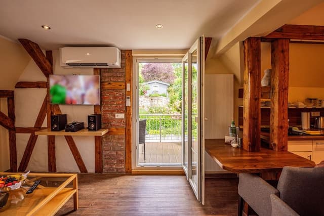 Apartment, Balcony