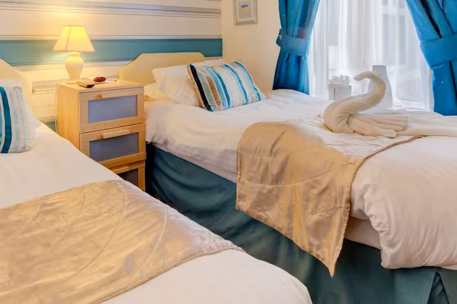 Standard Twin Room