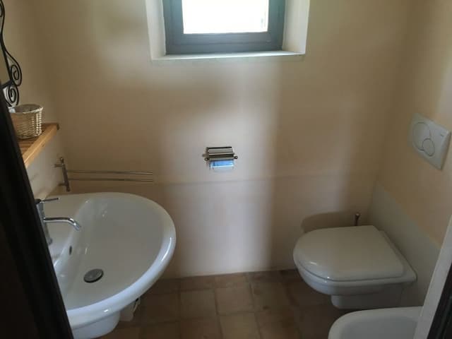 Apartment, 4 Bedrooms, 2 Bathrooms