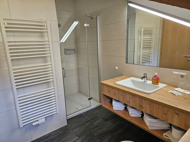 Panoramic Condo, 1 Bedroom, Balcony, Mountain View