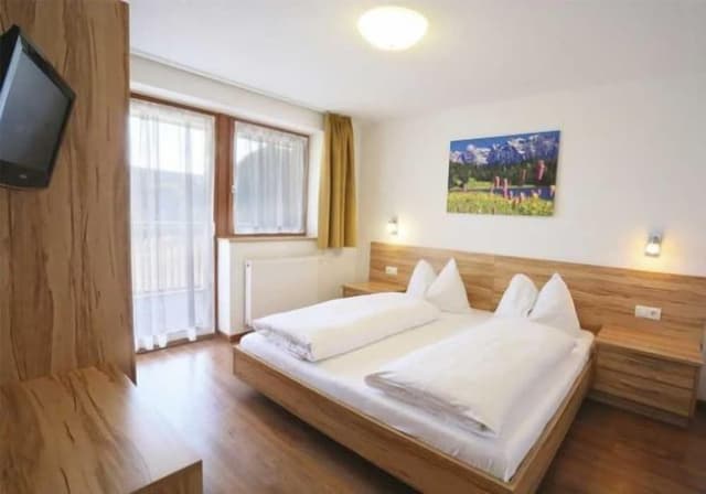 Panoramic Condo, 1 Bedroom, Balcony, Mountain View