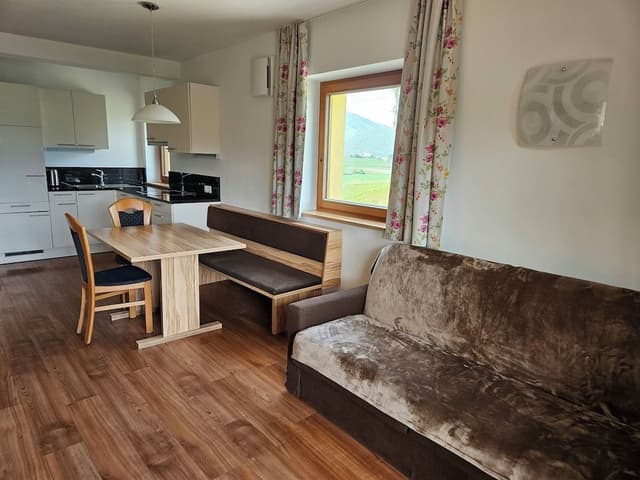 Panoramic Condo, 1 Bedroom, Balcony, Mountain View
