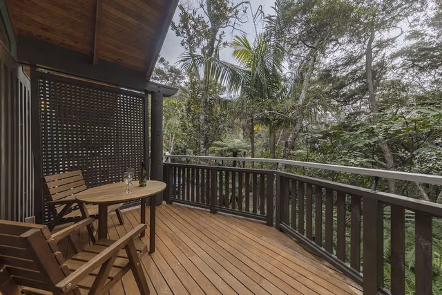 Chalet, 1 Queen Bed (Kauri)