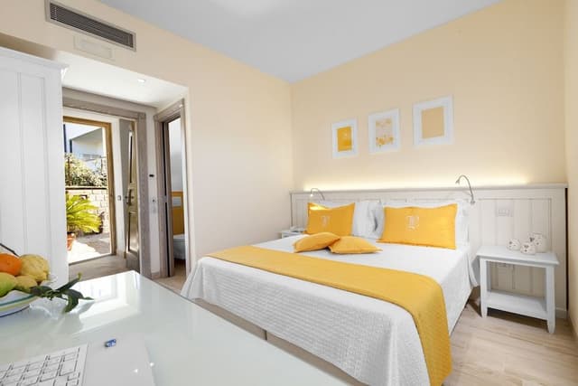 Double or Twin Room, Garden View