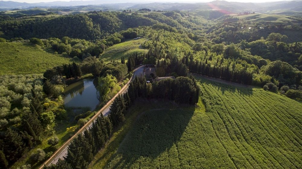 Agriturismo il Poggio0