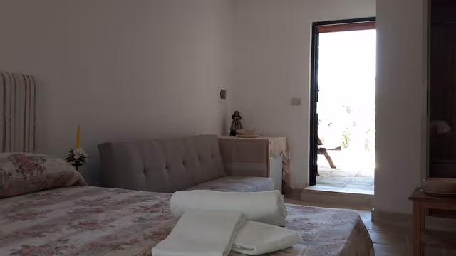 Classic Double or Twin Room, Garden View