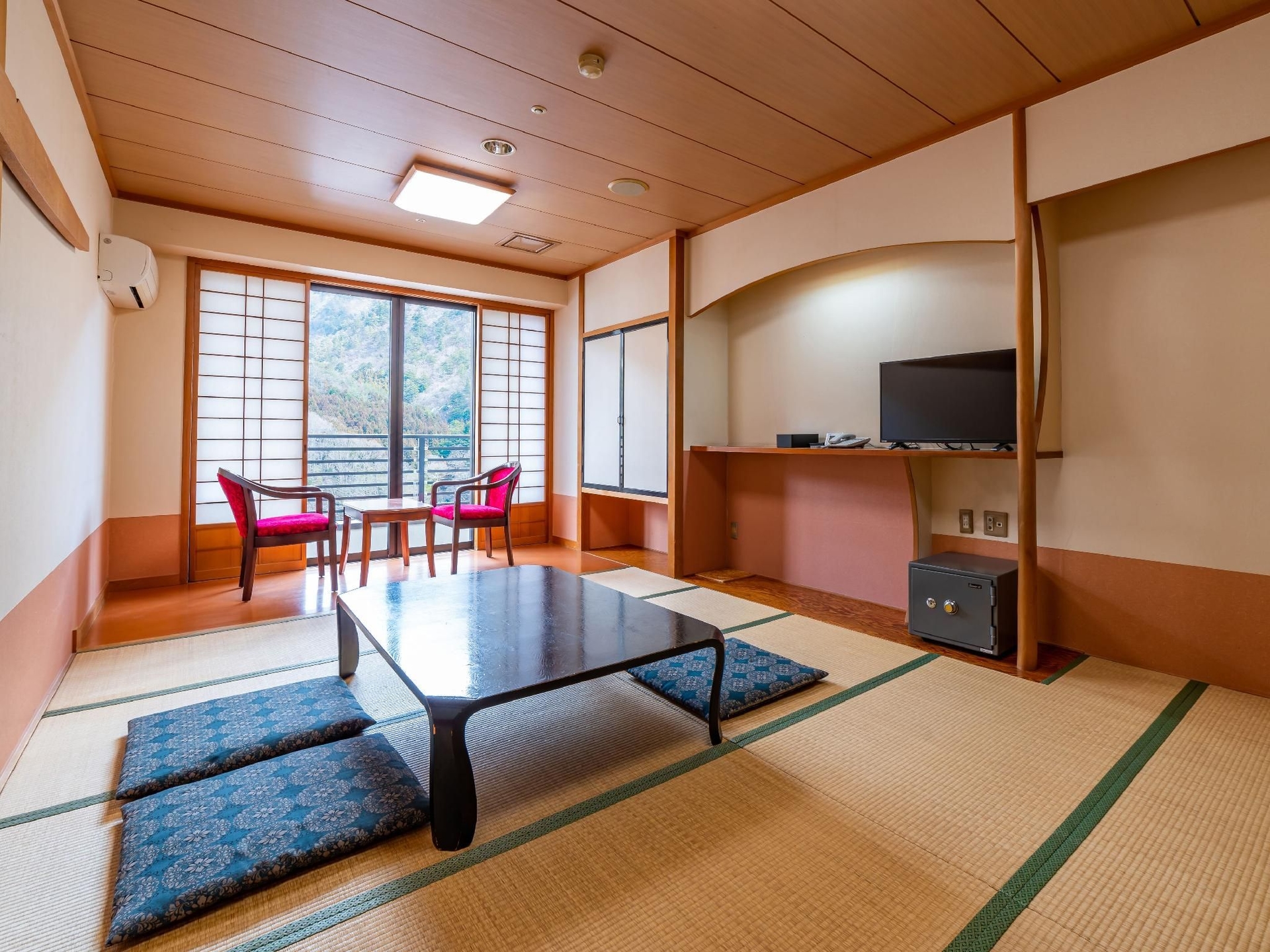 ยูฟรี นาสุ-ชิโอบาระ (YOUFREE NASU-SHIOBARA)0