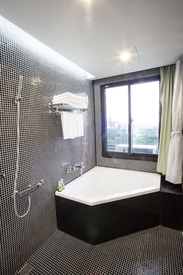 Tuileries Quadruple Room