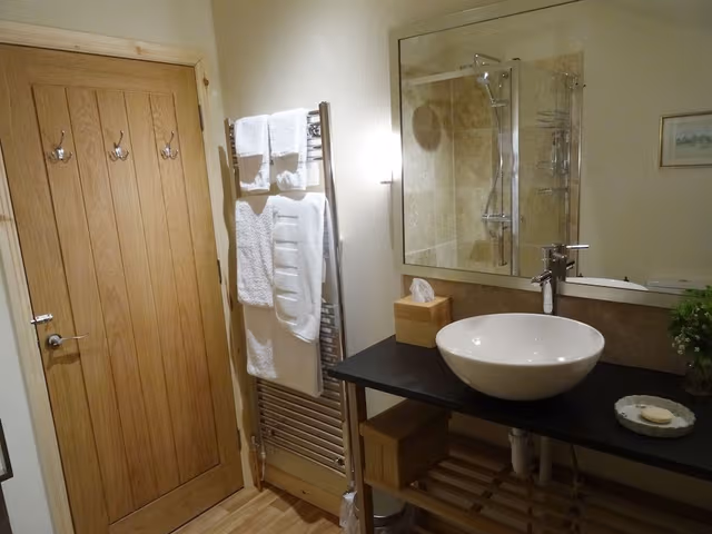 Double or Twin Room, Ensuite (Vicenza)