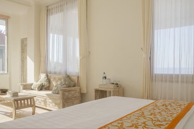 Luxury Double Room, 1 King Bed, Bathtub, Oceanfront