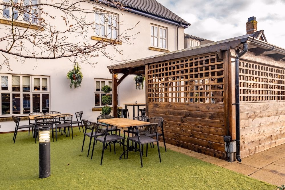Two Rivers Lodge by Marston’s Inns3