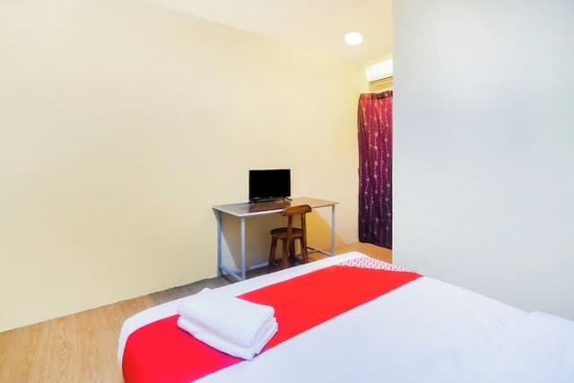 Standard Double Room, 1 Queen Bed