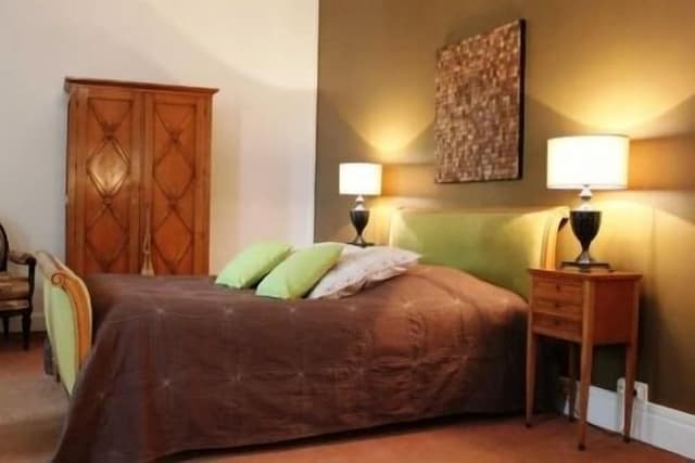 Superior Double Room (Voltaire)