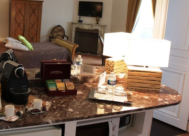 Superior Double Room (Voltaire)