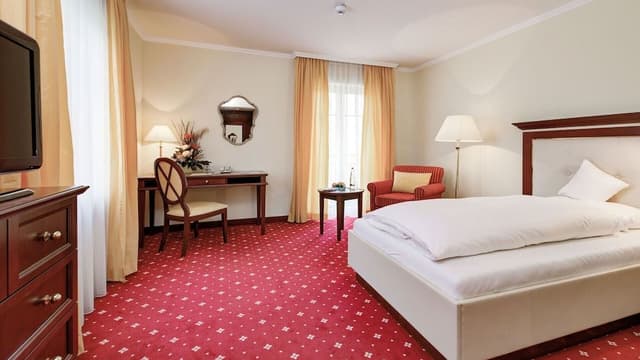Deluxe Single Room