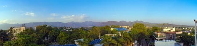 Luxury Room, 1 King Bed, Mountain View
