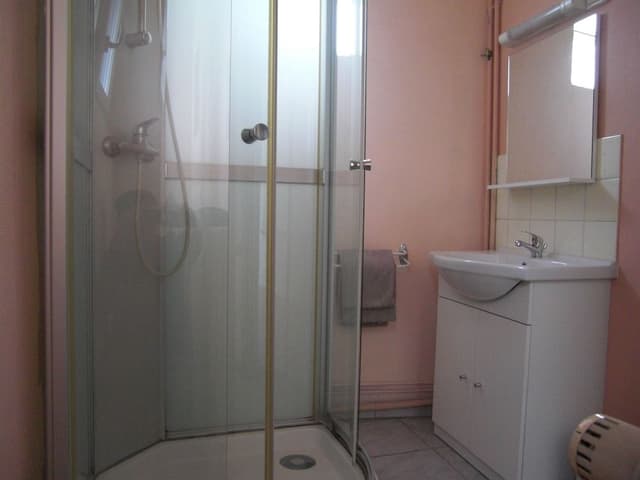 Single Room, Shared Bathroom