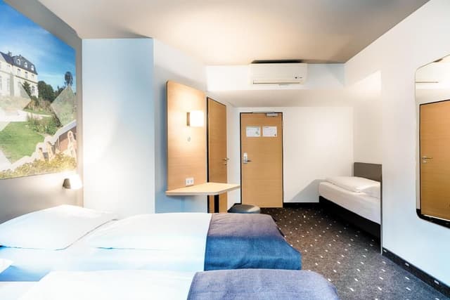 Triple Room