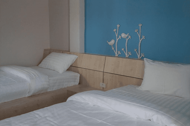 Standard Twin Bed