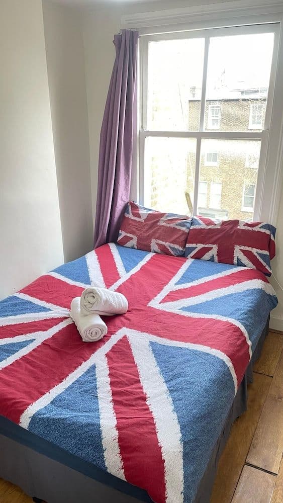 Standard Double Room, Shared Bathroom