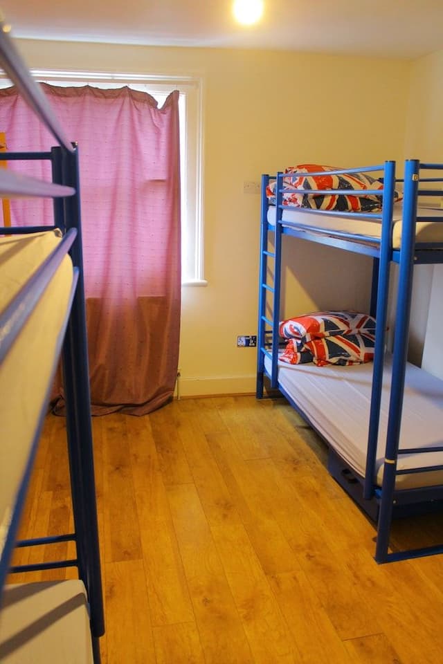 Single Room (Bed in 4 mixed dorm)