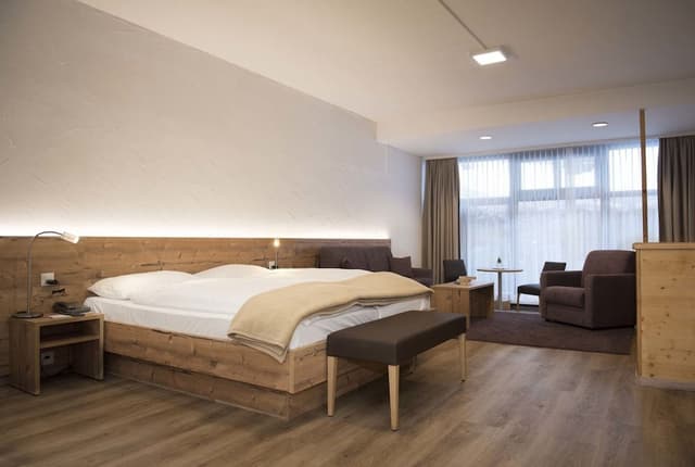 Large Triple Room - No View - Souterrain
