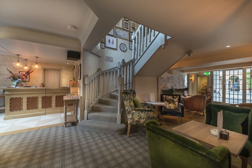 Three Swans Hotel4