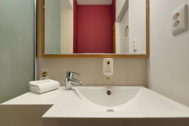 Double Room - Non-Smoking
