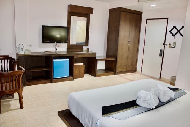 Deluxe Pool View with Balcony