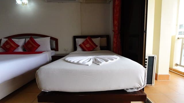Deluxe Triple room with Balcony