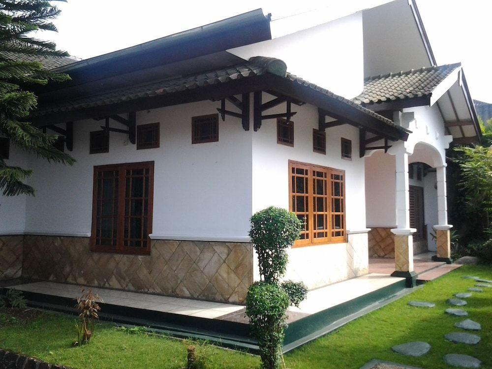 Junjunan Dalam Sharia Guesthouse1