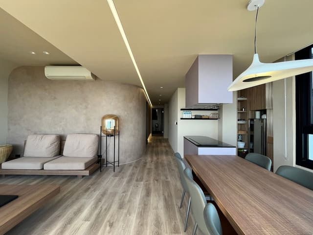 842 Seaview Superior Family Apartment