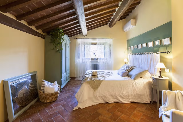 Traditional Apartment, 2 Bedrooms