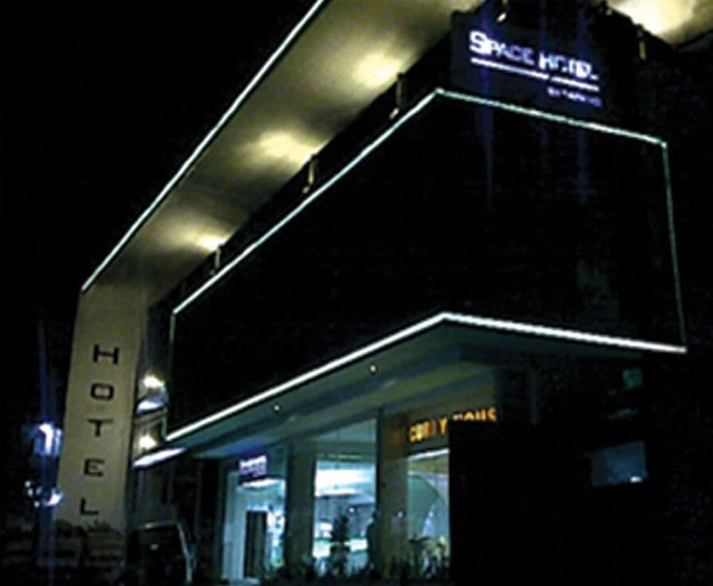 Space Hotel Space Hotel
