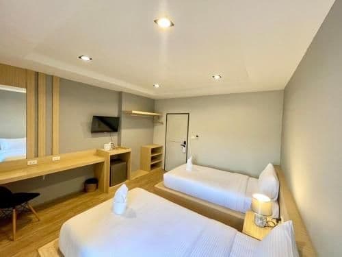 Twin Room with Balcony