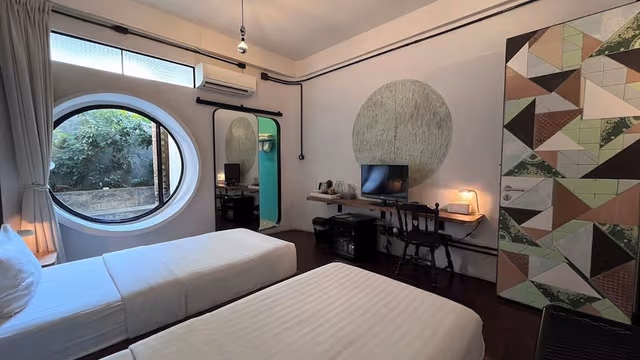 Ground Studio (Twin Bed)