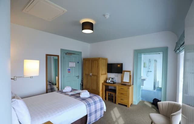 Double Room, Ensuite, Sea View