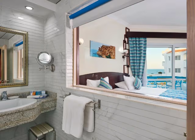 Superior Sea View Room