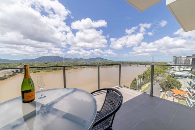 Apartment, 2 Bedrooms, Balcony, River View