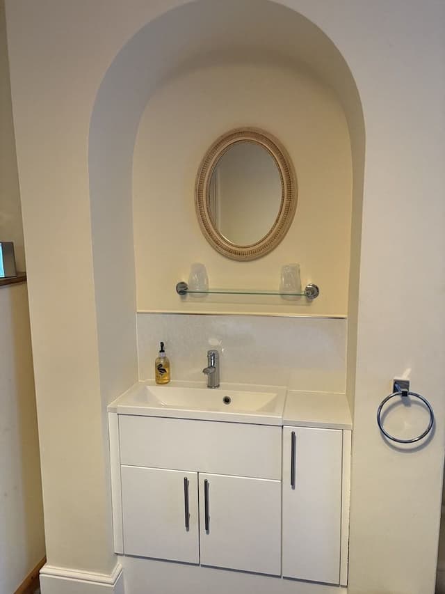 Twin Room, Private Bathroom
