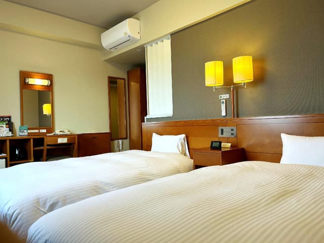 Twin Room - Non-Smoking