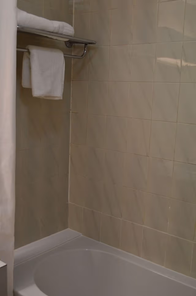 Standard Double Room, Ensuite