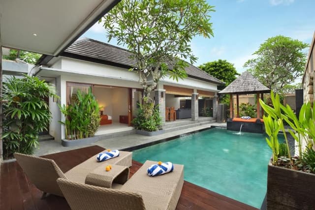 Three Bedroom Villa with Private Pool and Bathtub