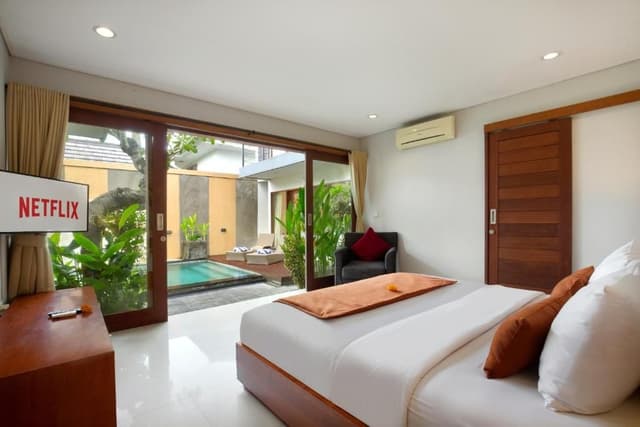 Three Bedroom Villa with Private Pool and Bathtub
