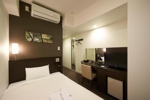 Single Room - Non-Smoking