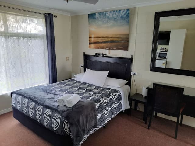 Queen Suite