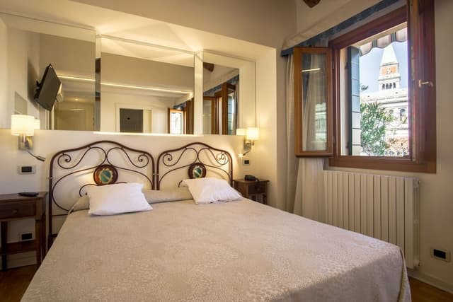 Exclusive Room