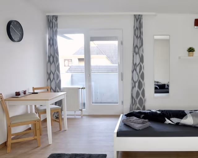 Basic Studio, 2 Twin Beds