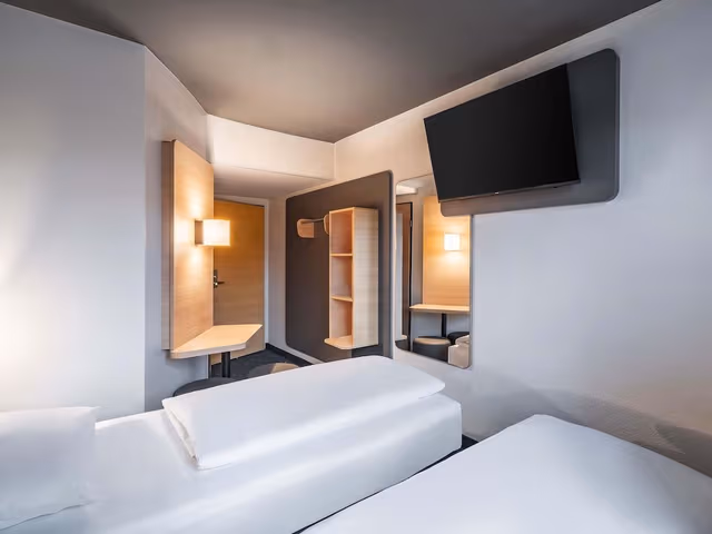 Twin Room